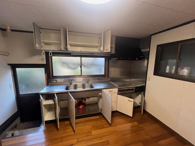 システムキッチン入れ替えbefore